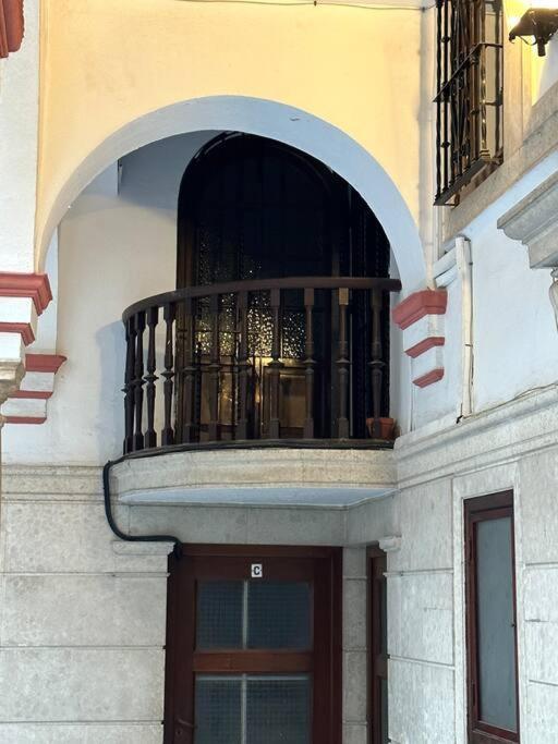 Apartamento Patio Sevillano Frente Catedral Seville Exterior photo