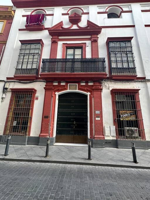 Apartamento Patio Sevillano Frente Catedral Seville Exterior photo